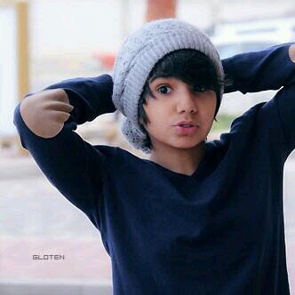 ‏‏طلال من ابها عمري 21 سنه .. PIN: 76B17331