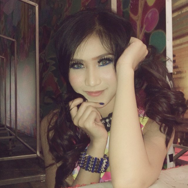 maaf imeylovely Acc twitter @imeylovely_sby udh gak aktif lg! || Thanks! For Support teh @Imeymey_ SURABAYA ;) salam #Cabe2an || R: 291213