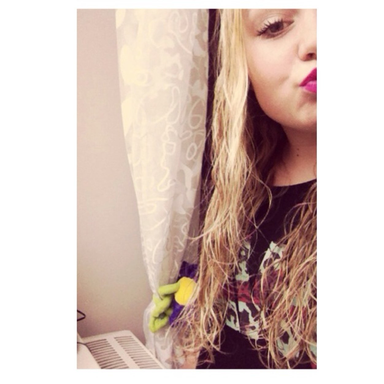 12 years young ∴ adodenhaag ∴ maris college statenkwartier ∴ love friends ∴ fuck the bitches who hate me ∴ taken by nobody - single ∴ thats my life bitches
