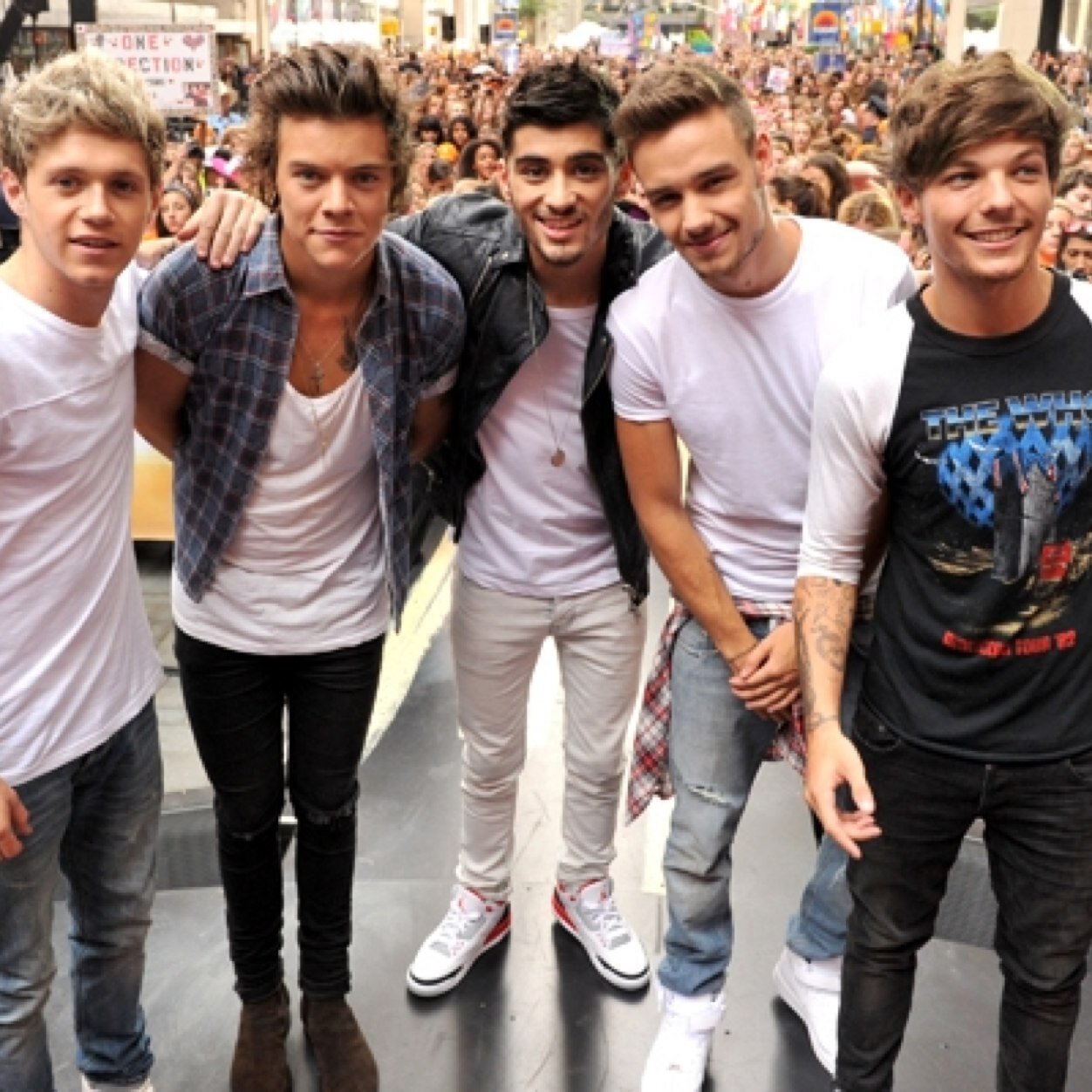 + d love dear one direction.meu love for them is unconditional, is infinite, and distino.sonho aimlessly and I believe they'll embrace eternal ainda.amor 1D .DM