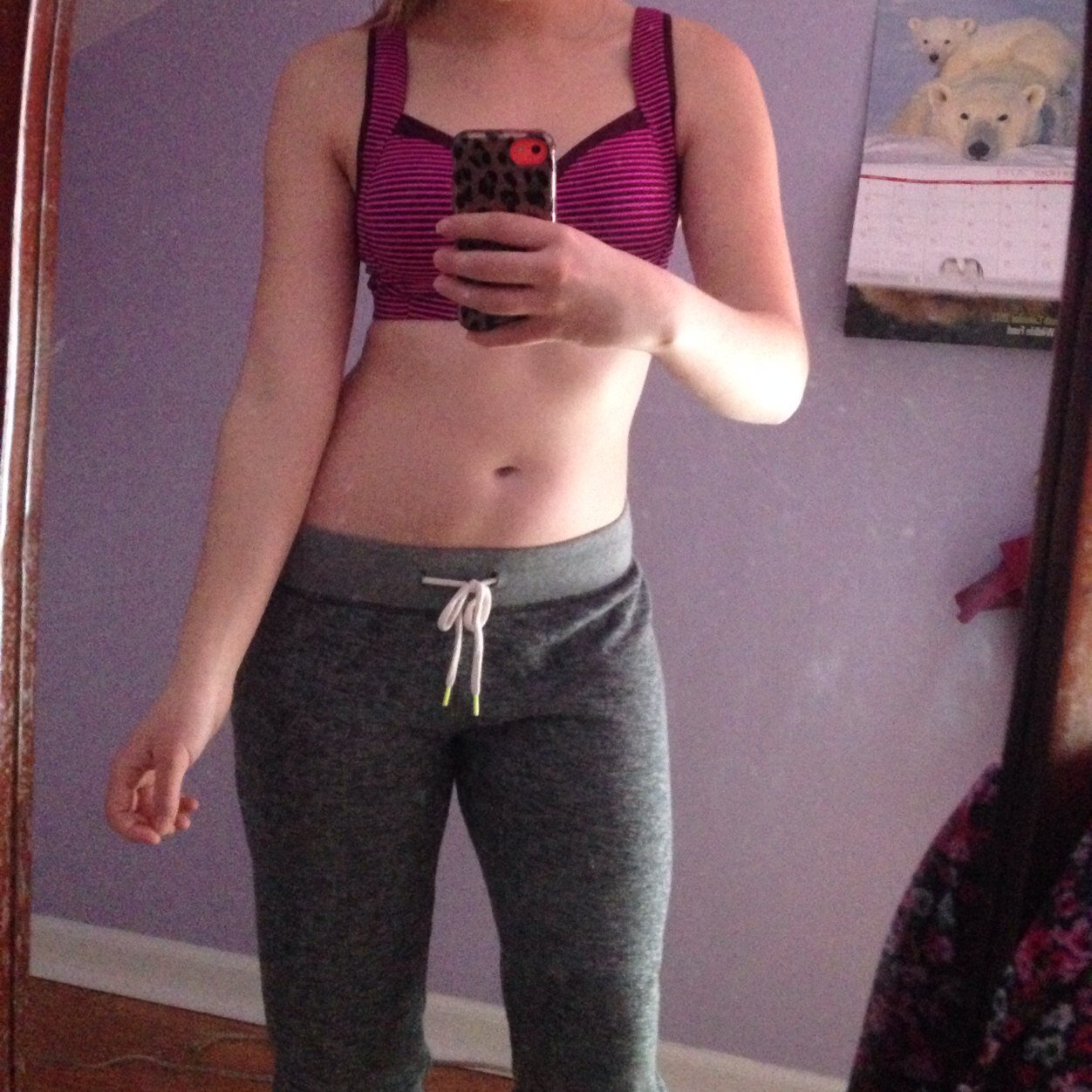 Ex-Fittie returning to the Fit Fam to kick her ass into high gear! Love clean eating,weights, and HIIT. 
Goal: Healthy
