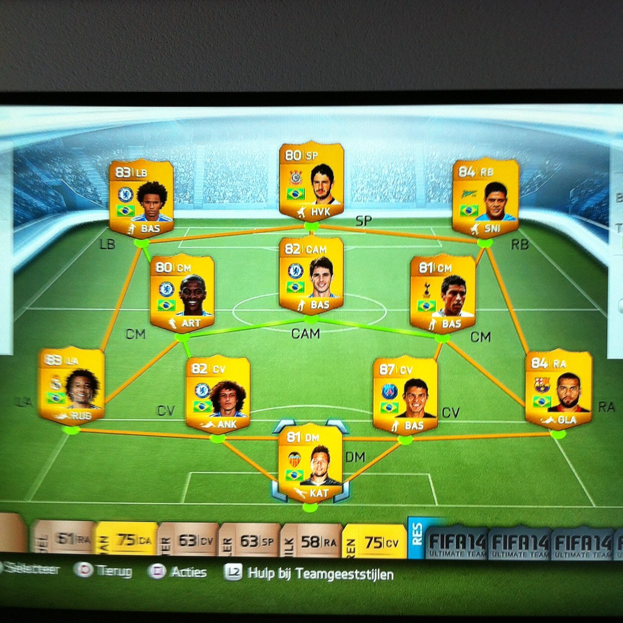 this is a fifa fut ps3 account, you can -buy cheap players, -do wagers (min. 5k, max 150k) -coin double - coin borrow