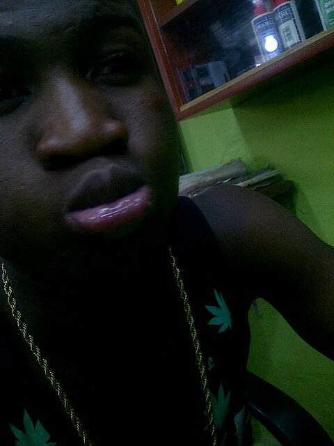 icekid_nifty's profile picture. Put one finger and let me feel alibi.¤™ @niftynifemi.follow him. He follow back.