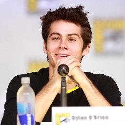 Dylan O'Brien Army Ⓜ️ / Stiles Stilinski / TeenWolf 10/9 c On MTV! @MelissaPonzio1 @Lunsfuhd and @MTVTeenWolf follow/ #MazeRunner #TeenWolfUSA @dylanobrien