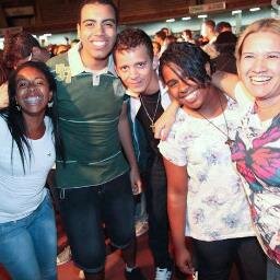escola casa família não nessa ordem kk