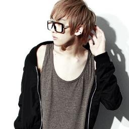 นิ่งเป็นหลับ ขยับเป็นแตก  คุยได้ไม่กัด ทักได้ไม่หยิ่ง รั่ว บ้า และลามก #ก็แค่ฮาเร็ม #EVILDORE open : 27/01/2013