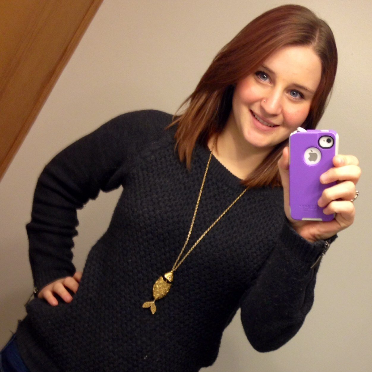 _rachelkendall's profile picture. never let the hand you hold, hold you down.