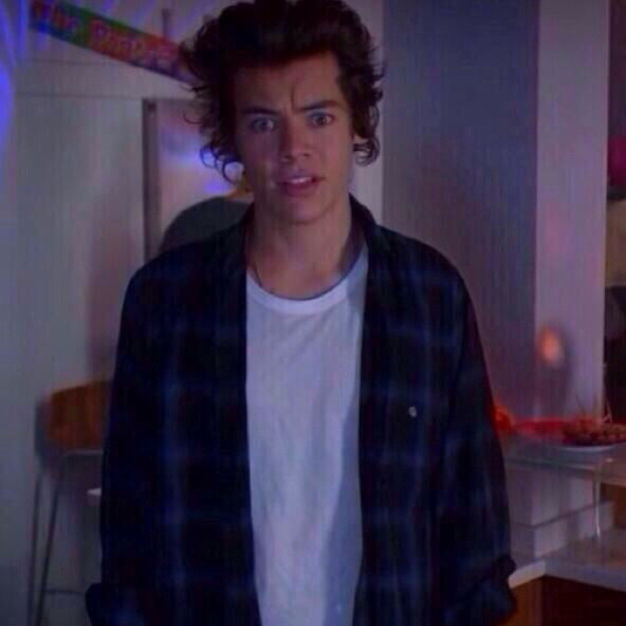 Follow @sassafraszouis please xx