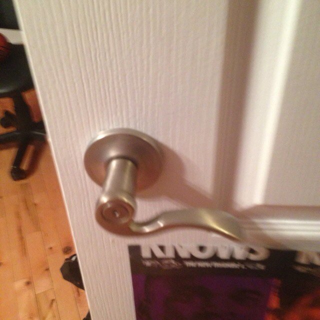 Doorhandleeee's profile picture. 