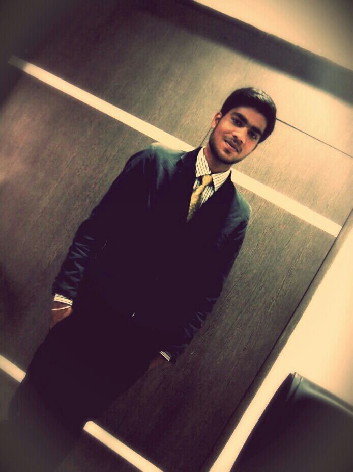 ADVERTISING MANAGER