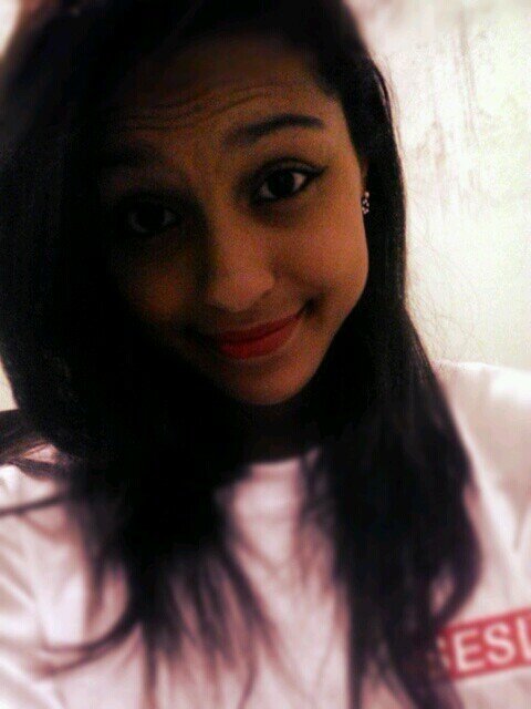 Oiie :3 whats: 11 984313884