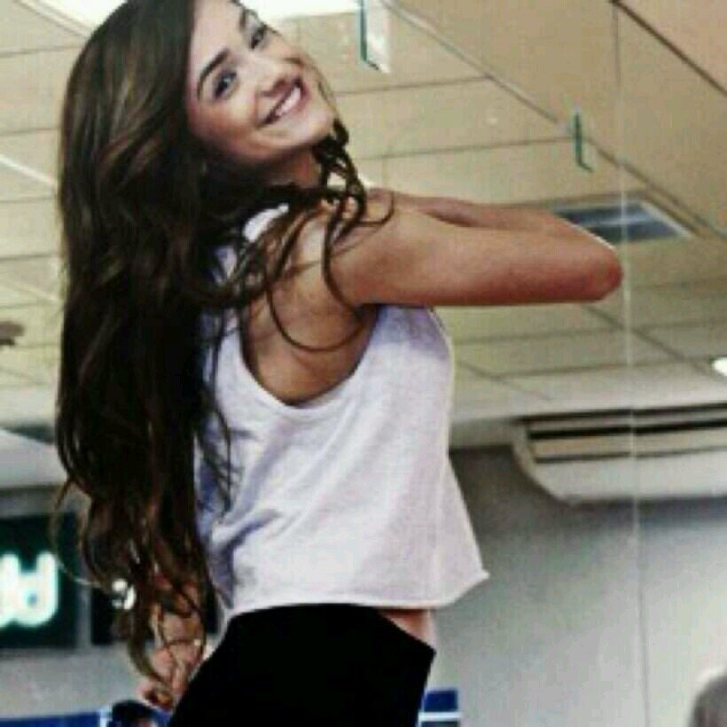 NikkiDanielsMU's profile picture. I like @VinMunroeMU's butt lolz