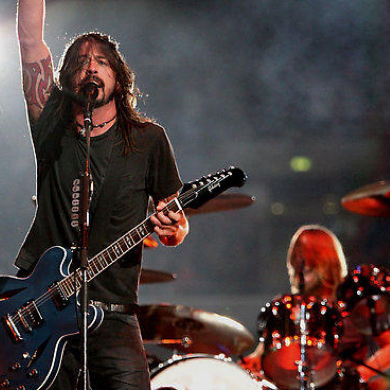 FoofightersIL's profile picture. Illinois fans of the band that will bring rock back to the masses