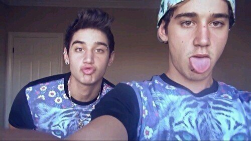 Elizabe85085321's profile picture. My life has been taken over by Youtubers✌,Music♬,and the internet✭,but whatever i still love it❤.Follow for a follow→→