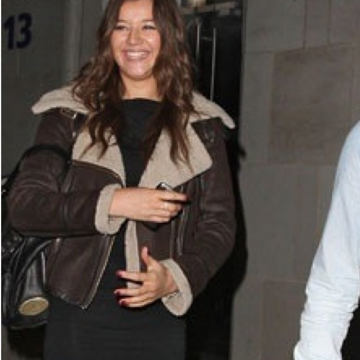 Im Tina Calder But Some Of You Know Me As @eleanorjcalder Twin(: xx