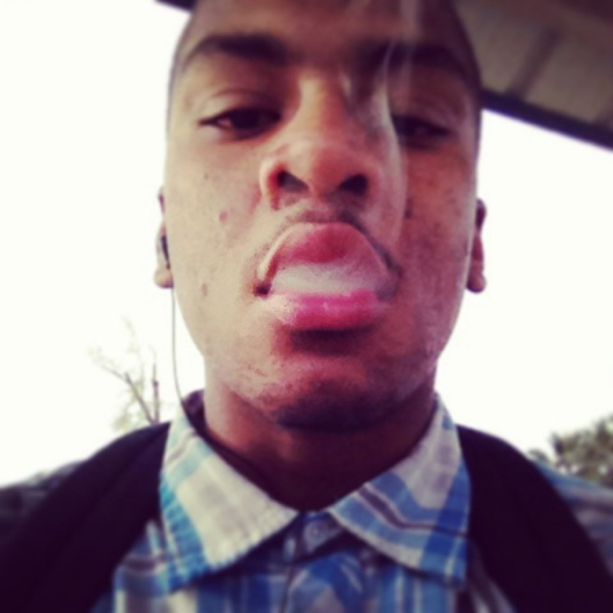 Sit Back. Roll Up. Smoke One. Follow Me ! 

Ig; _marijuanaa_kisses