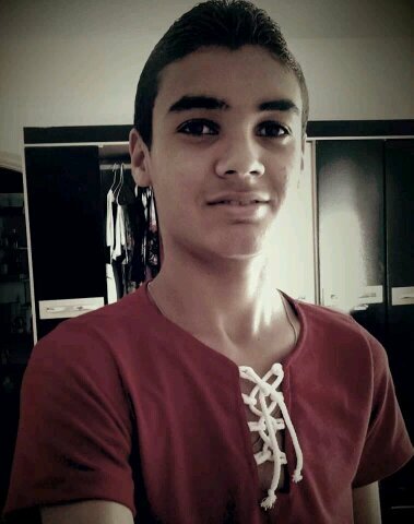 Lucas Matheus nascido dia 14/10/97, (Ensino-médio) .  Sejaa bem vindos a meu twitter. 
Fece: lucas.matheus.5283@fecebook.com