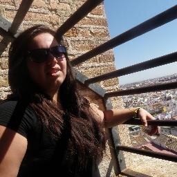Apasionada de las buenas historias, los idiomas, los libros y el deporte.
Administrativa Contable en proceso.