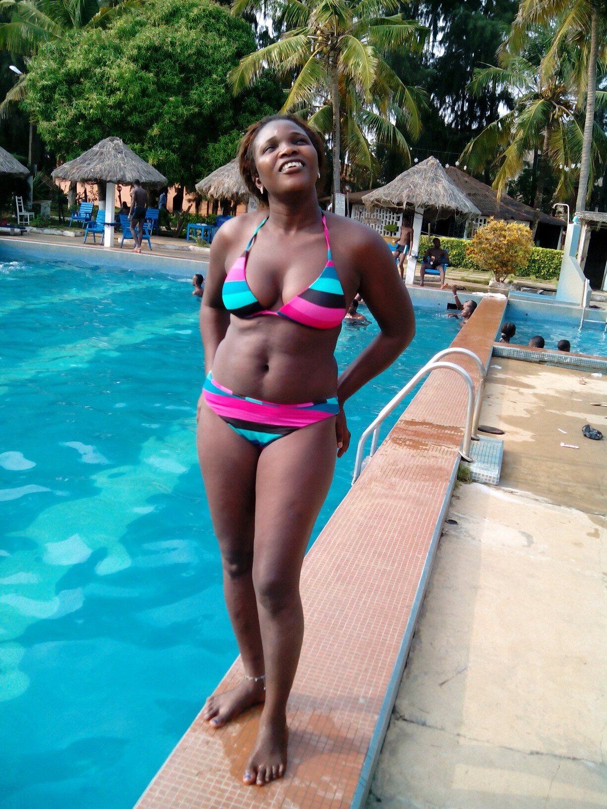 Am just 2 hot to Handle