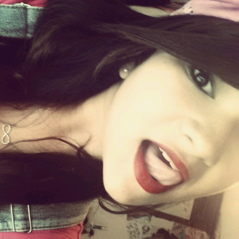 MelendezLesmar's profile picture. |13 años| kik: lesma_18|Fb: Lesmar Melendez| IG: boricua_girl| Vive tu vida no la mia ;) ♡|