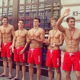 For your daily amount of hot guys! 3