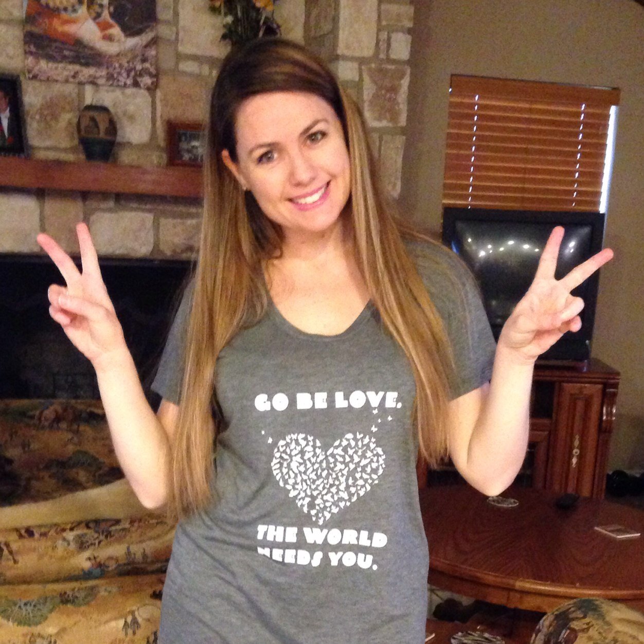 shannakcovey's profile picture. I'm a messenger of love here to inspire, encourage + help others join Team Love! I wrote A Call to the Heart to help with this. :)