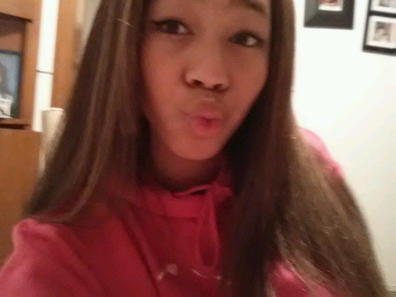I love singing and being goofy ♡ Im a directioner follow back !