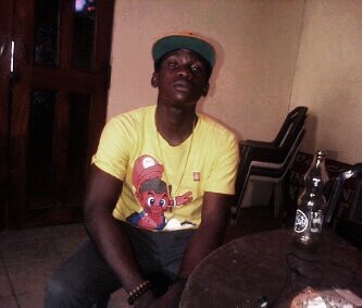Am cul and easy 2 deal with if you want to know much about me. I always have something to say just follow @stbrizzi january 18th is my birthday