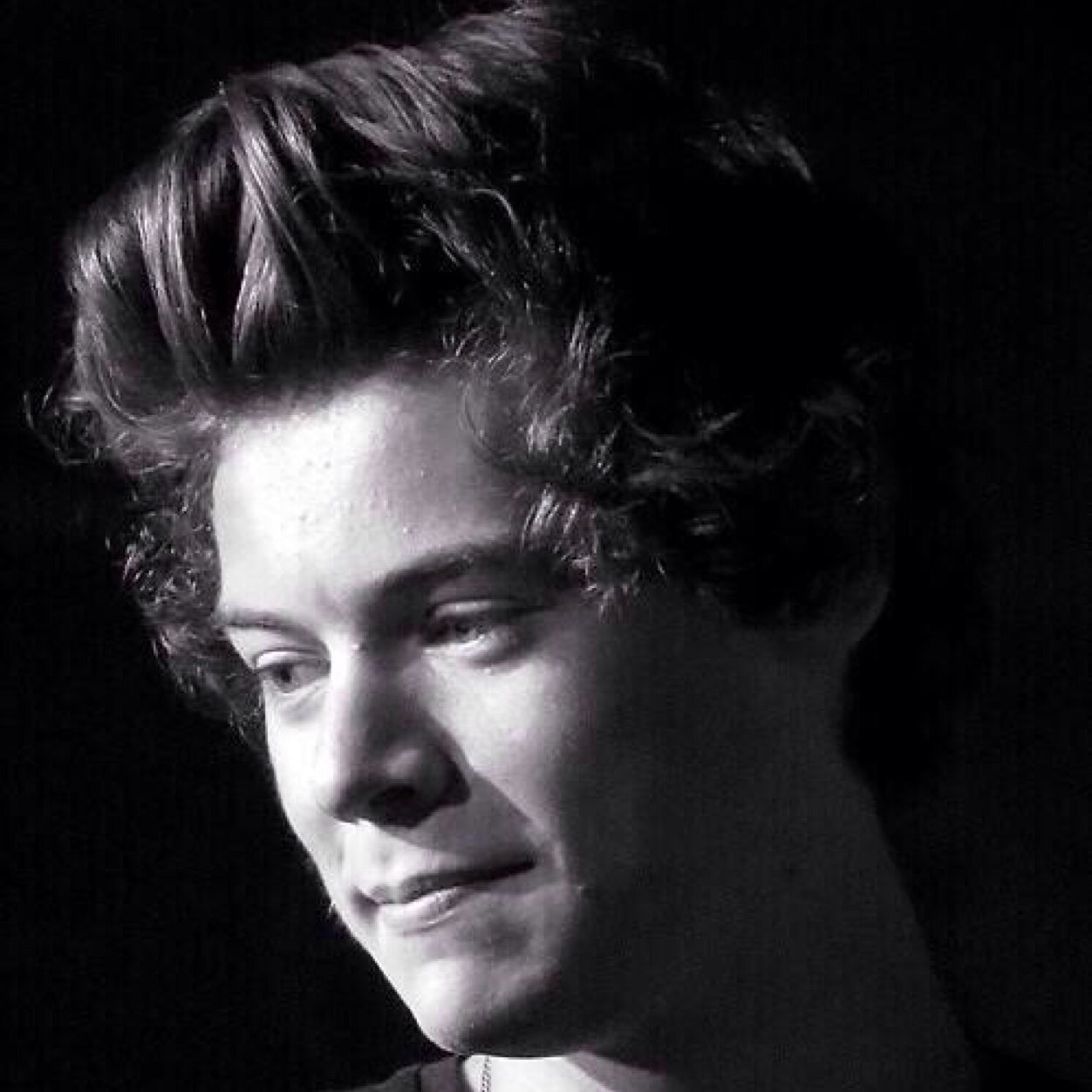 Follow me @indigostyles i will follow back as soon as i can :)