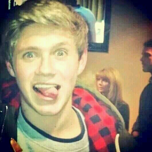 wafaefan's profile picture. support  @thewafaesenhaj and all the directioners ♥