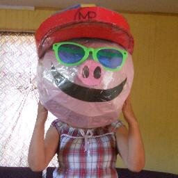 Somos parte del Primer RED BULL Flugtag CHILE Wuu... una oportunidad maravillosa para dar rienda suelta a nuestra creatividad , vamos CREDIO´S.