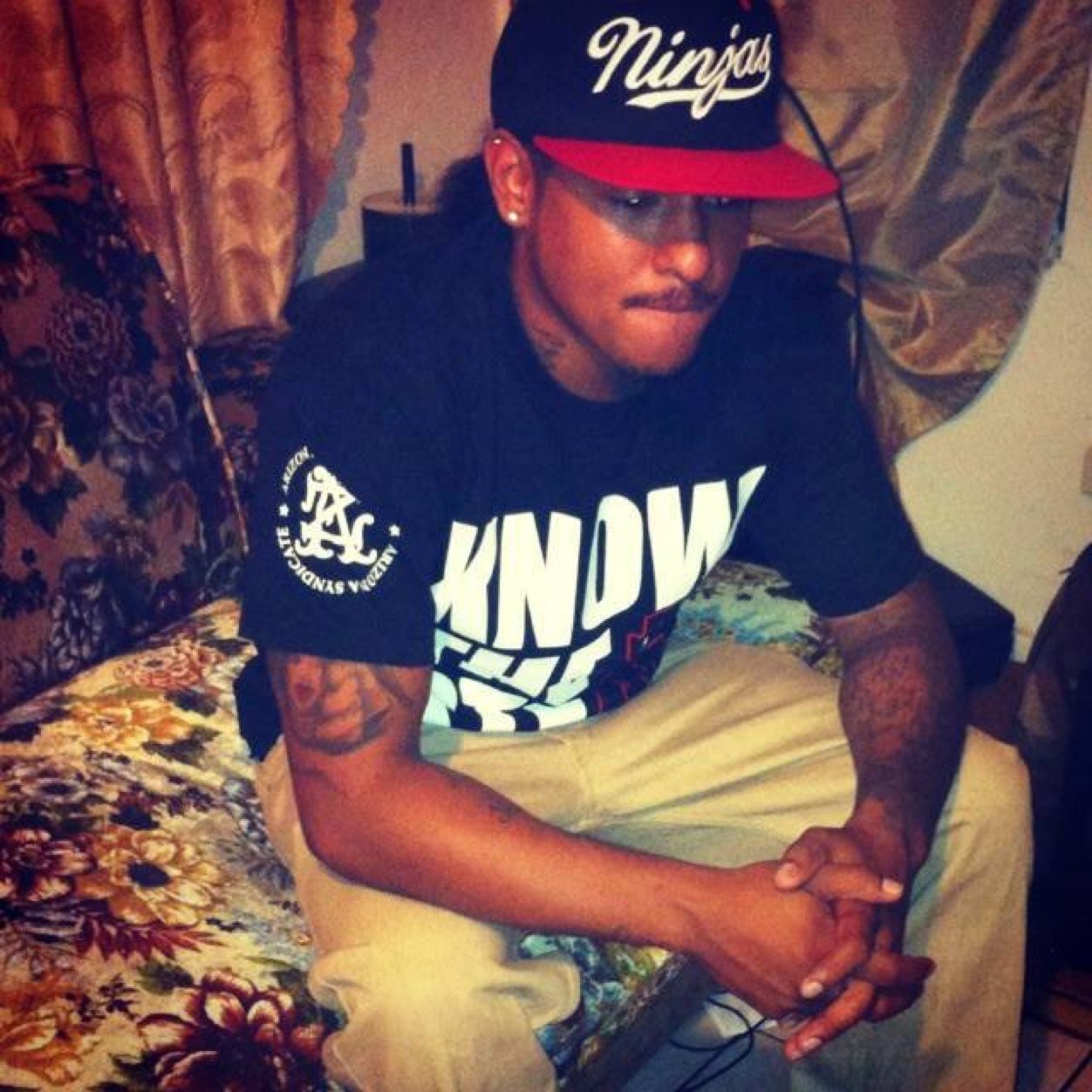 Im intelligent,witty,funny,#teamvirgo,#teamlightskin,#teamfreaks..trying to get my nut hair braided lol ..if it dont make money it dont make sense! AYE!!!