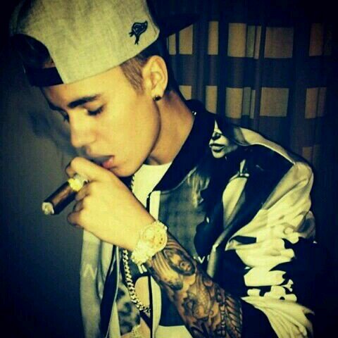 Once a Belieber, ALWAYS a Belieber.
Justin's my everything.