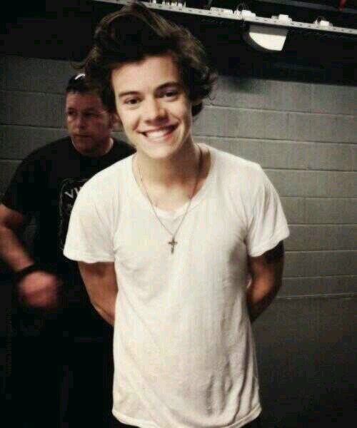 I gave you a follow so please go follow @Curly_Cake                                                          They Follow Back.          Dont Follow This Account