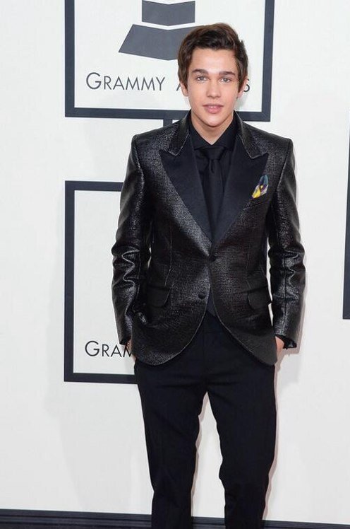 Proud of Austin, #Mahomie4life AUSTIN PLEASE FOLLOW ME @austinmahone my other account @casandrarojas_4