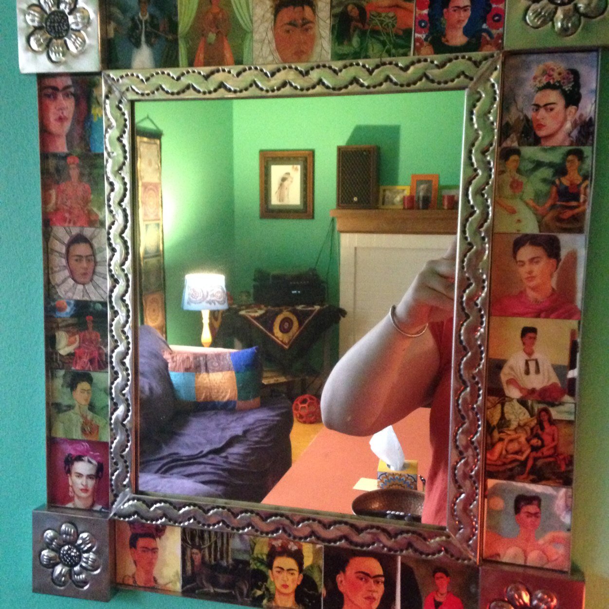 cosmic_strumpet's profile picture. 