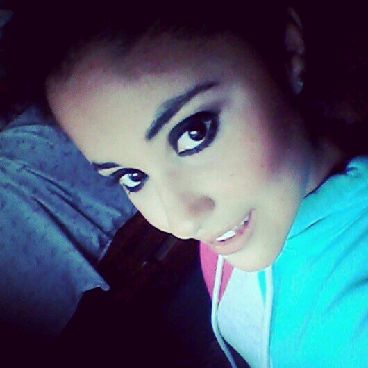 Feliz por quien soy, pero triste por donde estoy.