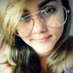 Pra quê ser , tão cruel com a vida se é ela que te trás as coisas boas também ?