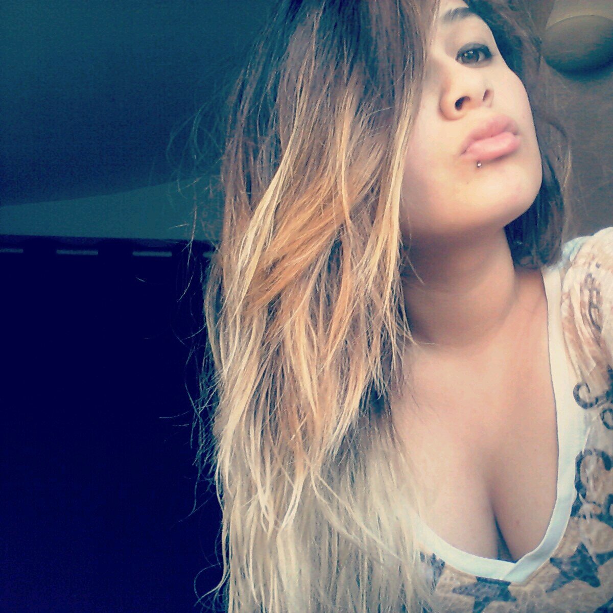 Kals1998's profile picture. ¿Quererte? Ni que fueras un cigarro malvoro rojo....... Soy de Tijuana, follow me ;)