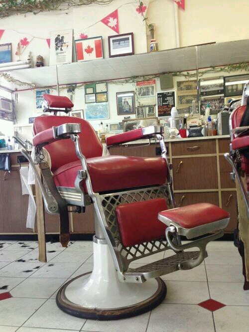 Authentic Italian Barber Shop in the heart of Bloordale. (This is a fan account & is not official. Tweets are our own.)