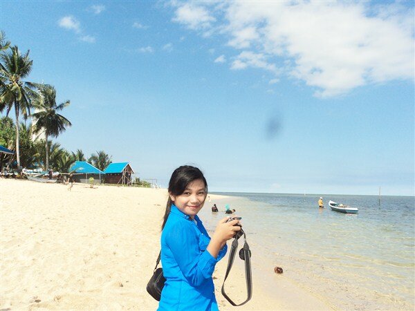 22th | collage student in mulawarman university | love movie n traveling ☺