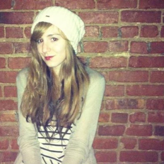 thekellyy's profile picture. 29; Crumbling like pastries.