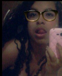 quem soou?estudante,sargitariana,flamenguista,e filha de Deus,quer saber +,me segue aí!!! twitter;sara__beijos