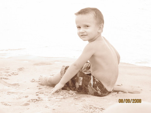 jhopkins2771's profile picture. mommy and wife!!!