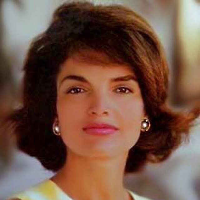 JackieLBKO's profile picture. Pearls are always appropriate. - Jackie O.