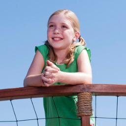 My names Hazel, I work with my family to save marine animals, I helped #Sawyer with a dolphin named #Winter /18+/
