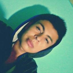 Fans de Paco Marmolejo, está bien guapo :3