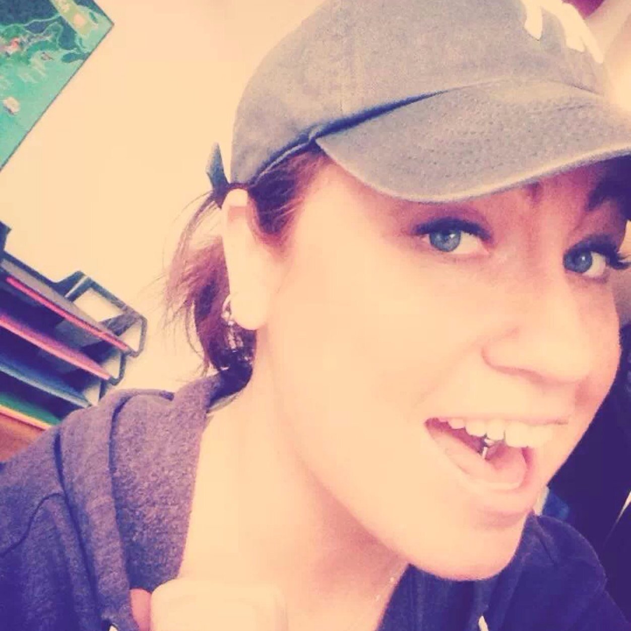 Mother, homemaker, nerd, performer, lover of music, food, wine, all things nerdy, true friends, silliness, romance & bringing out genuine laughter in people.