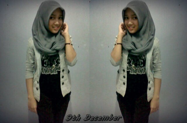 Ezafzr's profile picture. just felt my room is so damn peacefull and perfect than wherever place in this twentyfirst century