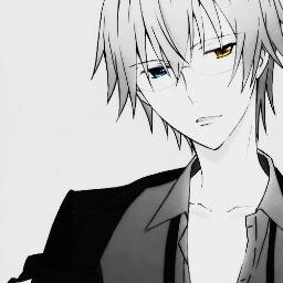 A man (Shin) who comes from a noble family. He lives a butler, sworn to serve @Lalalloli and protect her with his entire life. [OC RP][Single][25]